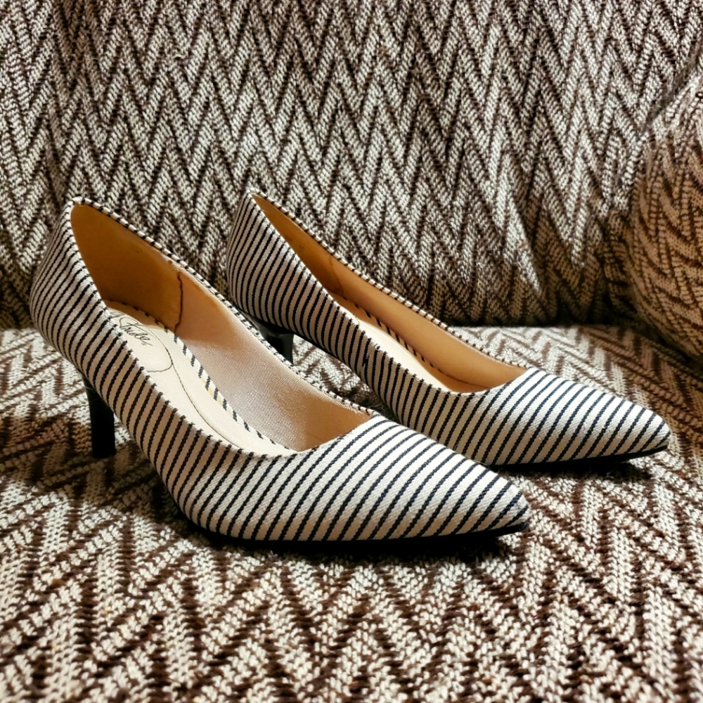 Life Stride soft system heels